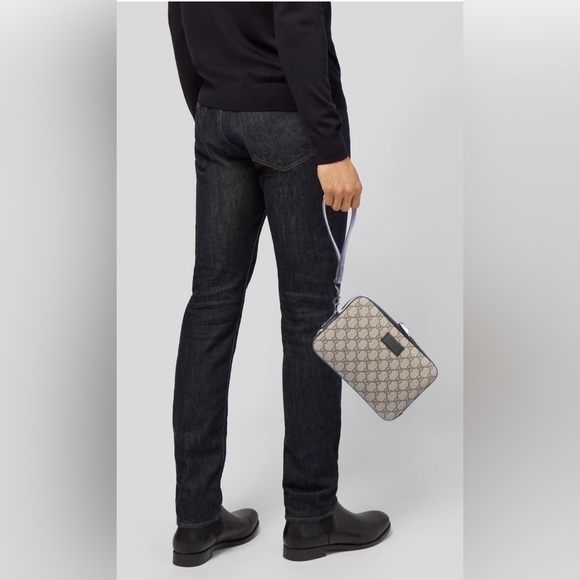 GUCCI GG SIGNATURE SUPREME EDEN WRISTLET POUCH CLUTCH NWOT - Picture 8 of 9